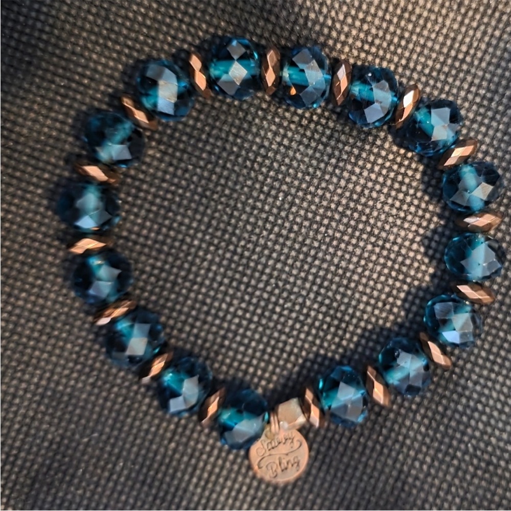Savvy Bling Beaded Bracelet Blue Green Gift Bag Included NWOT - Picture 4 of 5